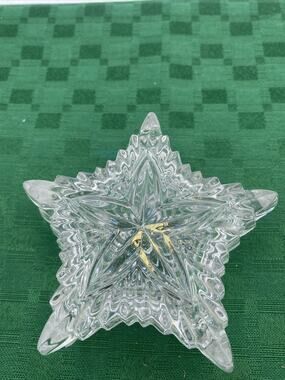 Vintage Star Shaped Lidded Zajecar Yugloslavia 24% Lead crystal Trinket dish 4”